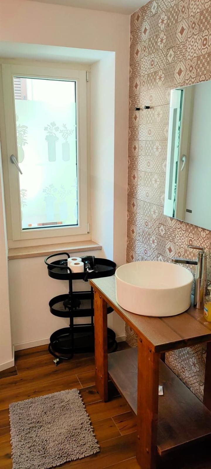 Casa Pitem Bed & Breakfast Torbole Sul Garda Room photo