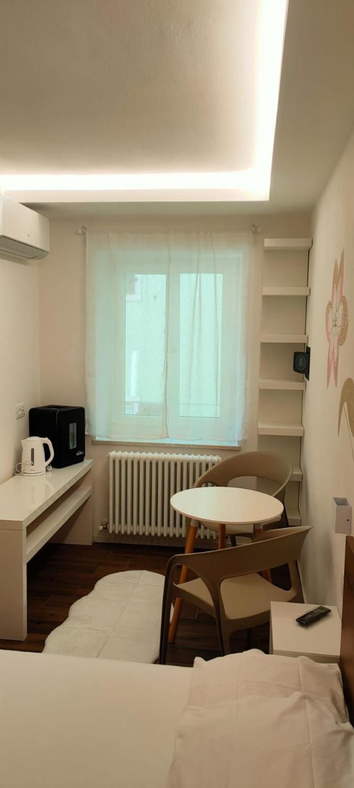 Casa Pitem Bed & Breakfast Torbole Sul Garda Room photo