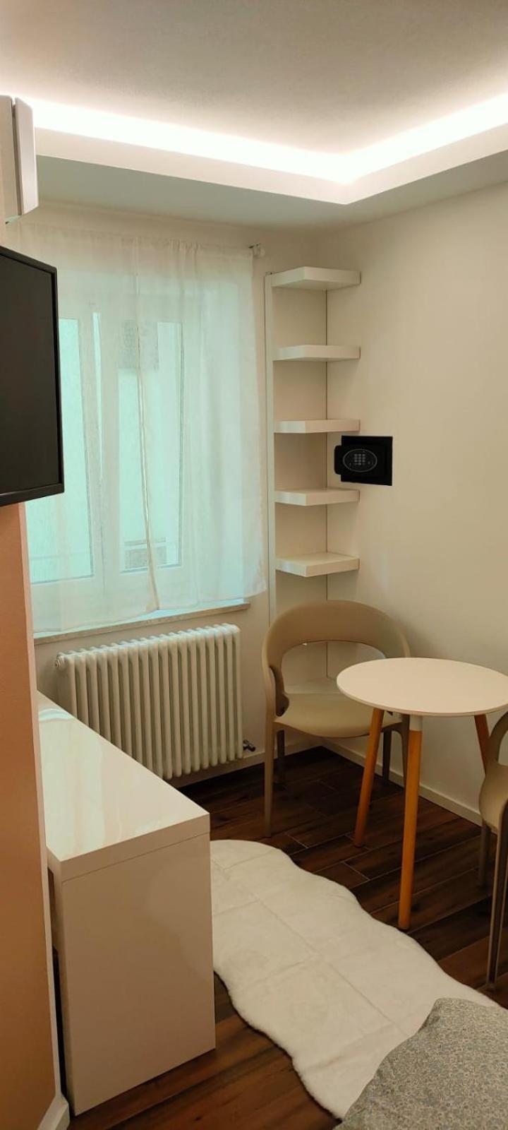 Casa Pitem Bed & Breakfast Torbole Sul Garda Room photo