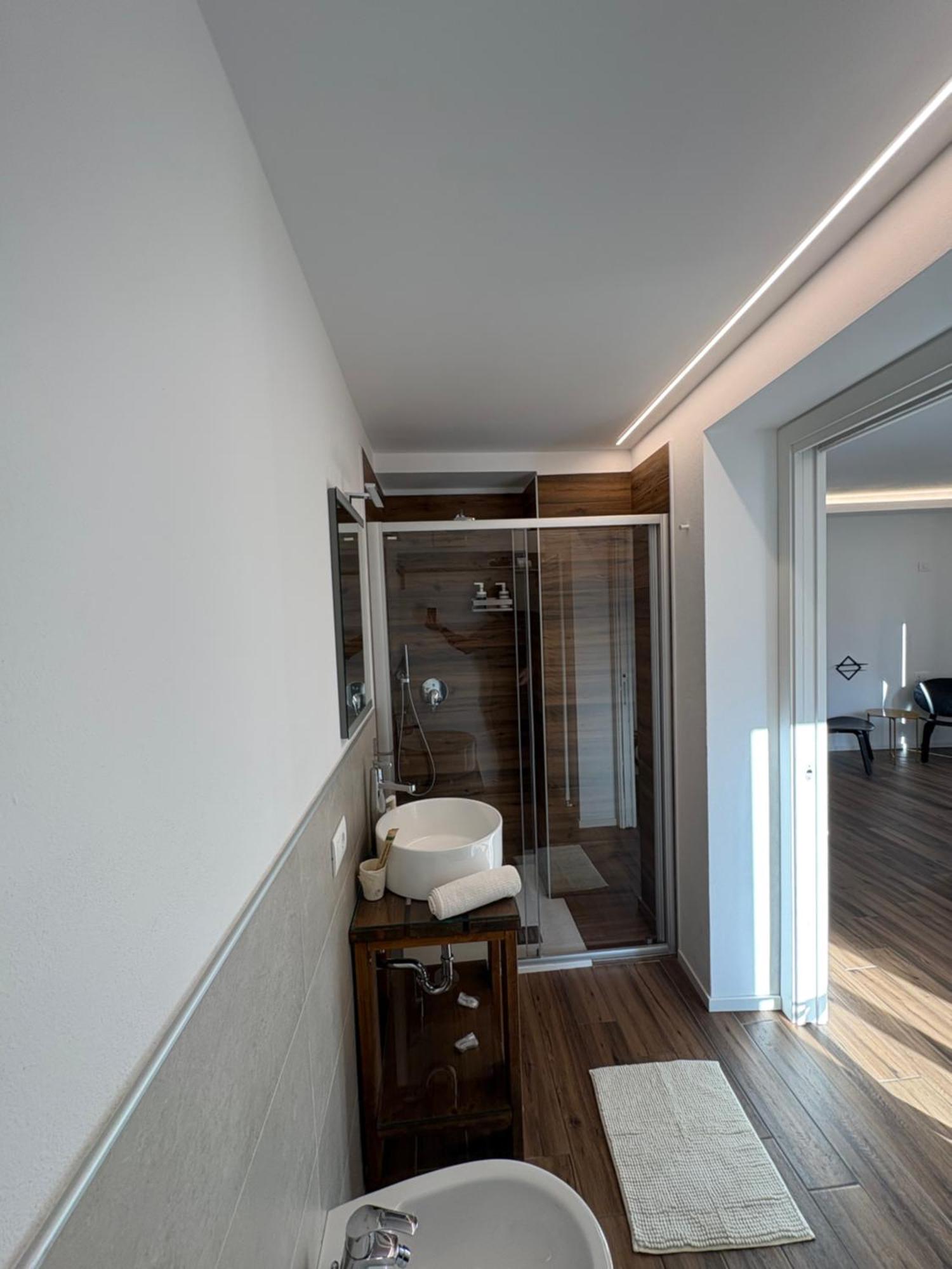 Casa Pitem Bed & Breakfast Torbole Sul Garda Room photo