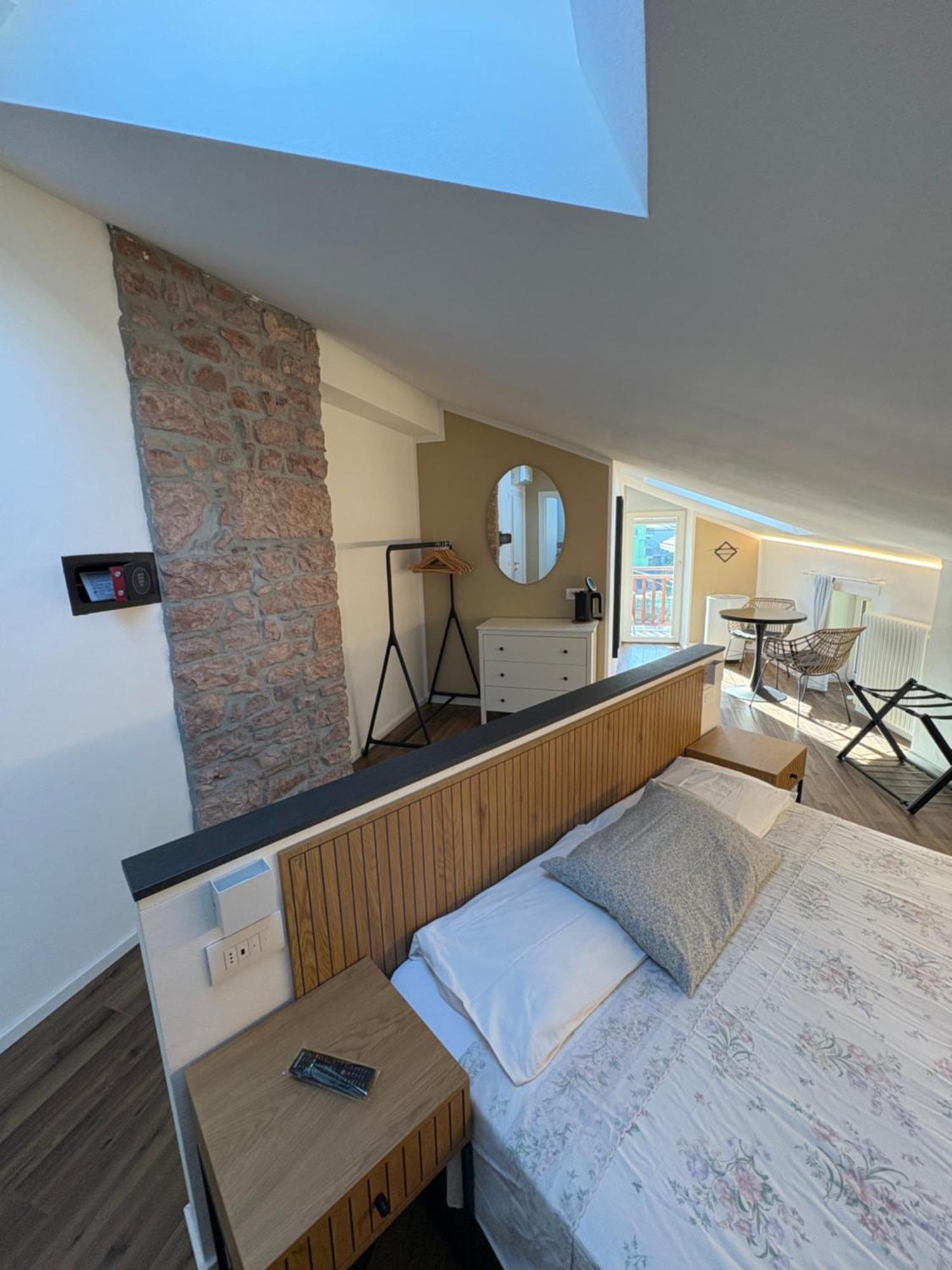 Casa Pitem Bed & Breakfast Torbole Sul Garda Room photo