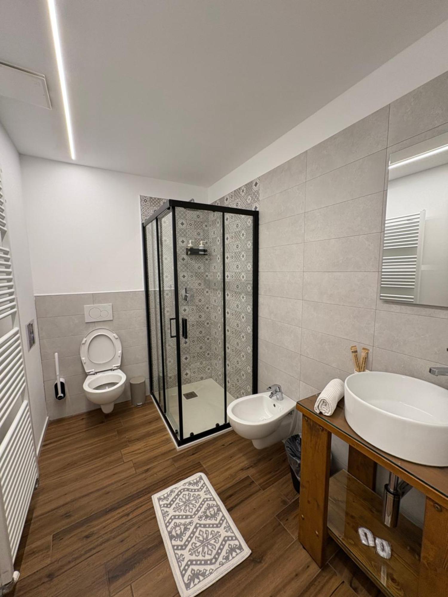 Casa Pitem Bed & Breakfast Torbole Sul Garda Room photo